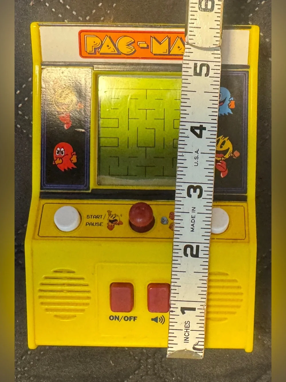 Vtg Pac-Man Yellow Handheld Arcade Game #9521 - 6”x4”x2”